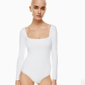 LIVE IN THE MOMENT White Square Neck Long Sleeve Bodysuit L